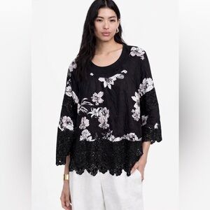 Curations Black White Floral Flowy Crochet Lace Sleeve Top Blouse Shirt M